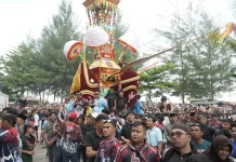 Perkuat Silaturahmi Kadis Kominfo Jambi Hadiri Perhelatan Hoyak Tabuik di Sumbar