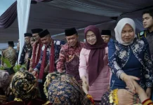 Gubernur Harap Kenduri Sko Jadi Pemersatu dan Dorong Perbaikan Sarana Desa
