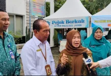 Hj. Hesti Haris Bersama Poltekkes Kemenkes Jambi Gelar Pojok Berkah