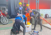 Mobil Travel Jurusan Padang-Jambi Tercebur ke Sungai Batanghari