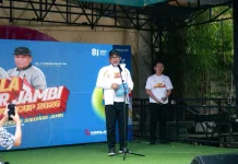 Pembukaan Open Tournament Padel Merdeka Cup Gubernur Jambi 2026