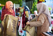 Dekranasda Muaro Jambi Dorong Perajin Terus Berinovasi