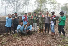 Danrem 042/Gapu Turun Langsung ke Lokasi Karhutla di Desa Londerang
