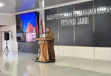 Bappeda Jambi Gelar Perpisahan Agus Sunaryo setelah 33 Tahun Mengabdi