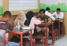 Makan Santai dan Asyik di Jajan Ayam
