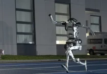 Robot Humanoid Unitree As2W Diklaim Mampu Lari 45,6 Km/Jam