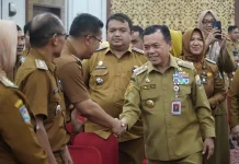 Gubernur Al Haris Minta Camat Kuasai Wilayah dan Peka Masalah