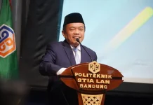 Hadiri Wisuda XLIV Poltek STIA LAN Bandung, Al Haris: Alumni Berikan yang Terbaik