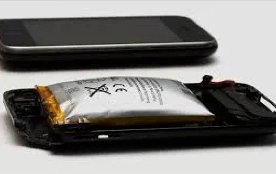 Tips Ampuh Menjaga Kesehatan Baterai Smartphone