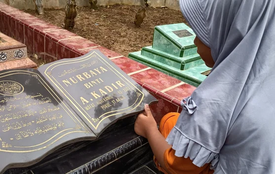 Tradisi Ziara Kubur di Hari Raya