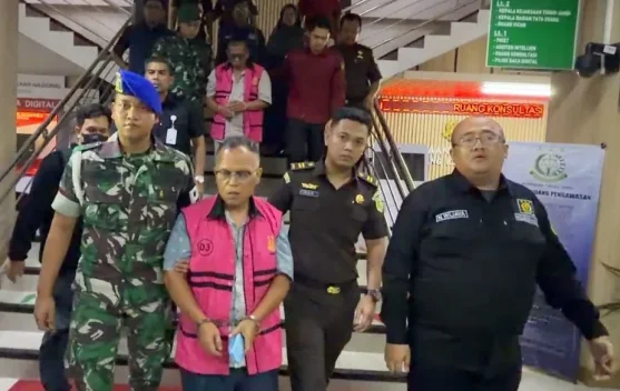Kejati Jambi Tahan Dua Tersangka Korupsi Lahan  Ujung Jabung