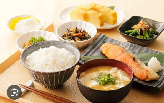 Pola makan orang Jepang yang perlu di tiru