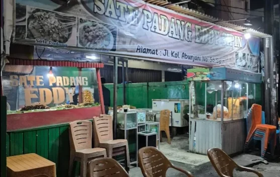 Sate Eddy tempat Nongkrong Penikmat Sate