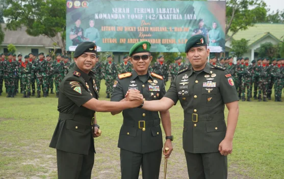 Resmi Berganti, Tongkat Komando Yonif 142/Ksatria Jaya