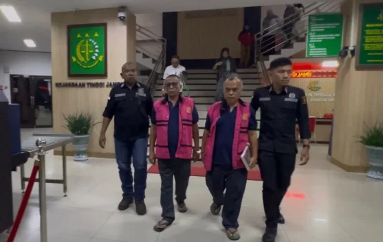 Kejati Jambi Limpahkan Tersangka Korupsi Pengadaan Tanah Akses Ujung Jabung