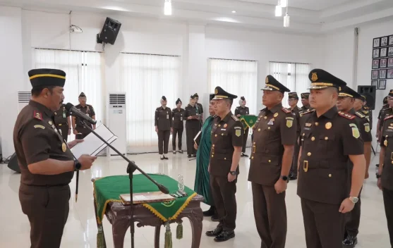 Lantik Pejabat Utama, Kajati Tegaskan Integritas Percepatan Penegakan Hukum