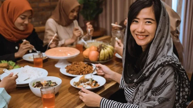 Cara agar Tidak Melewatkan Sahur Pertama Ramadan