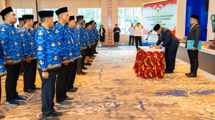 Gubernur Fakhiri Dorong Percepatan Transformasi Papua Cerah