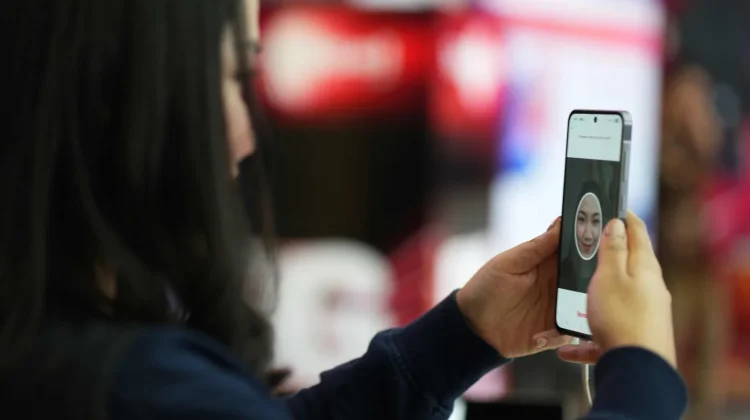 Telkomsel Terapkan Registrasi Biometrik untuk Nomor Seluler Baru