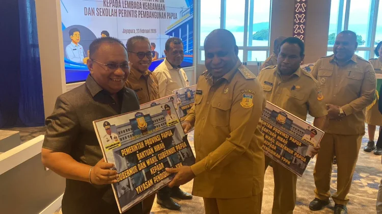 Pemprov Papua Salurkan Rp5,75 Miliar Hibah ke Sembilan Lembaga