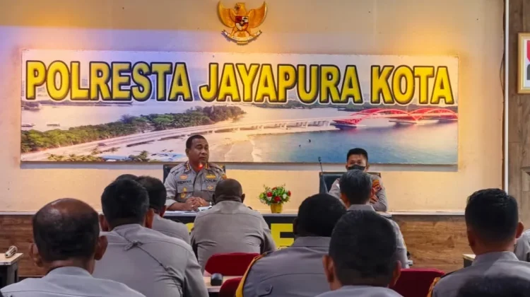 Anev Kinerja Bhabinkamtibmas, Kapolresta "Harus Mampu Jadi Mitra Masyarakat"