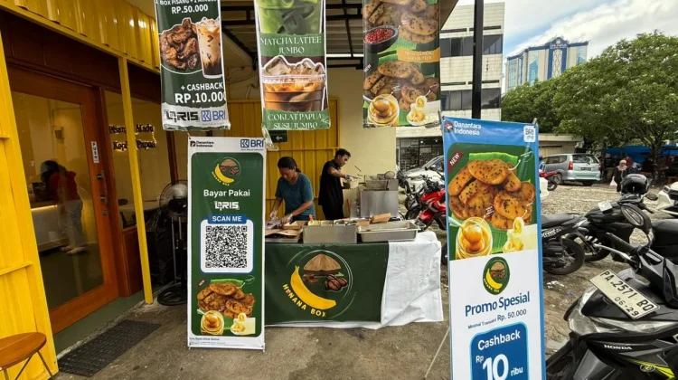 Pisang Goreng Madu Jadi Pilihan Camilan Baru di Taman Imbi