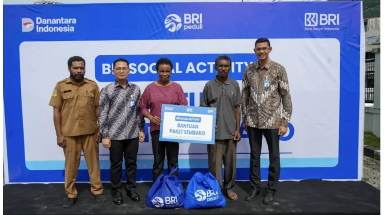 BRI Peduli Bagikan 700 Paket Sembako di Jayapura