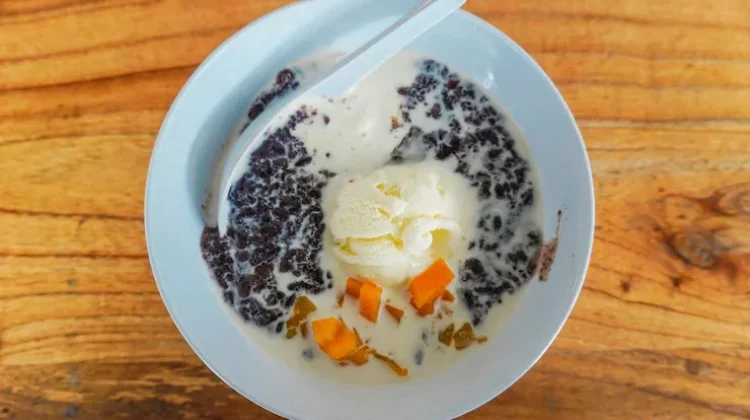 Resep Bubur Ketan Hitam Kekinian, untuk Buka Puasa