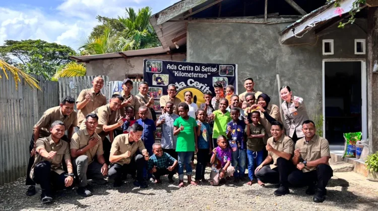 Satgas ODC Berbagi Bantuan Sosial dengan Anak Panti di Mimika