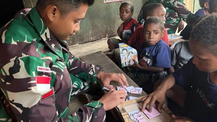 Hadirkan Rumah Baca, TNI Dorong Anak Papua Gemar Membaca dan Menulis