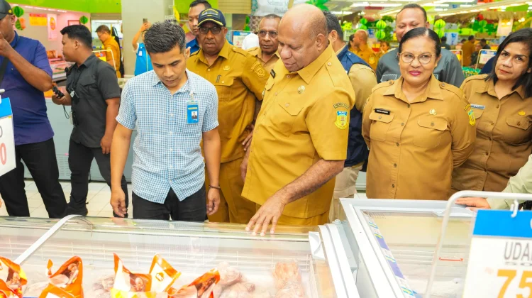 Gubernur Papua Sidak Hypermart Jayapura Cek Stok Bahan Pokok