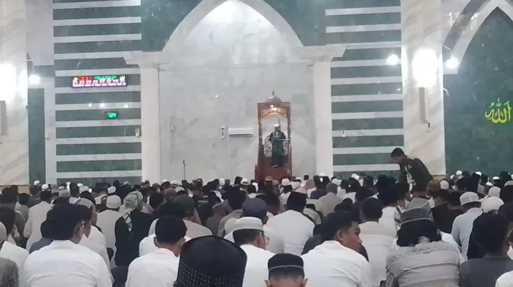 Ribuan Jemaah Padati Sholat Id Masjid Raya Baiturrahim Papua