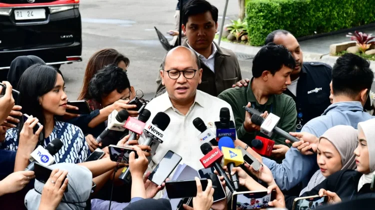 Pemerintah Target 100 Gigawatt Pembangunan PLTS Nasional