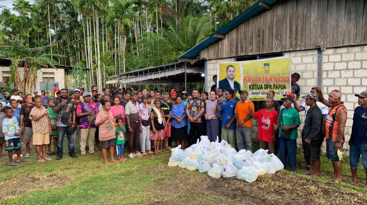 Reses di Yapen, Denny Bonai Soroti Tiga Aspirasi Utama di Kampung Borai