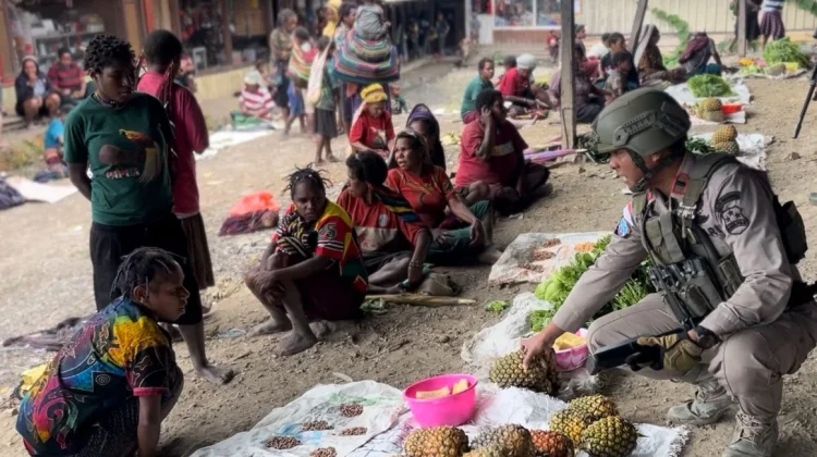 Satgas Damai Cartenz Dorong Perputaran Ekonomi di Sinak