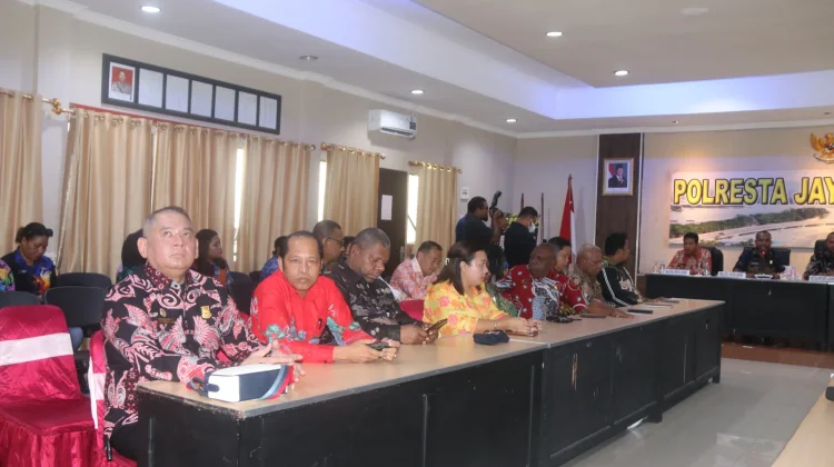 Konsultasi dan Koordinasi DPR Kota Jayapura Bersama Kapolresta dalam rangka Idul