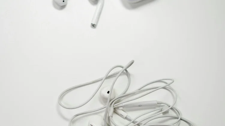 Earphone Kabel Kembali Diminati di tengah Dominasi Nirkabel