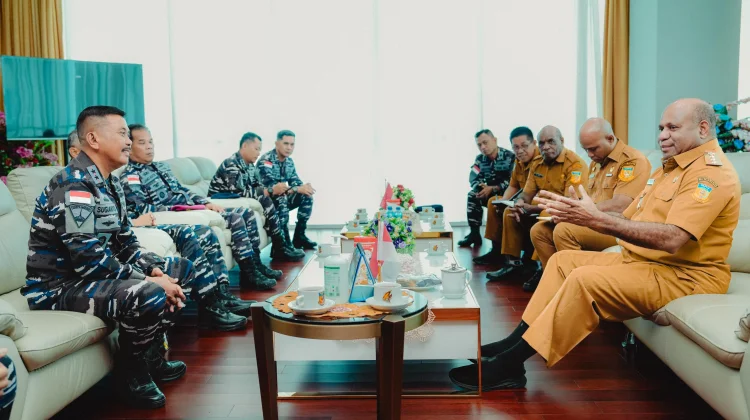 Dankodaeral X dan Gubernur Papua Bahas Program Prioritas Pembangunan