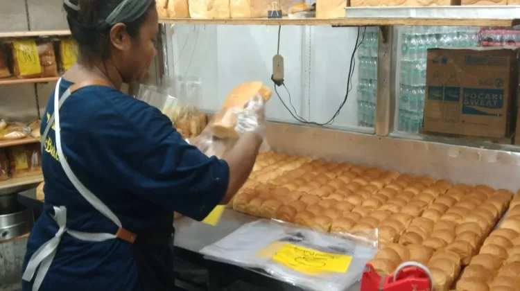 Russel Bakery: Kelezatan Roti Istimewa
