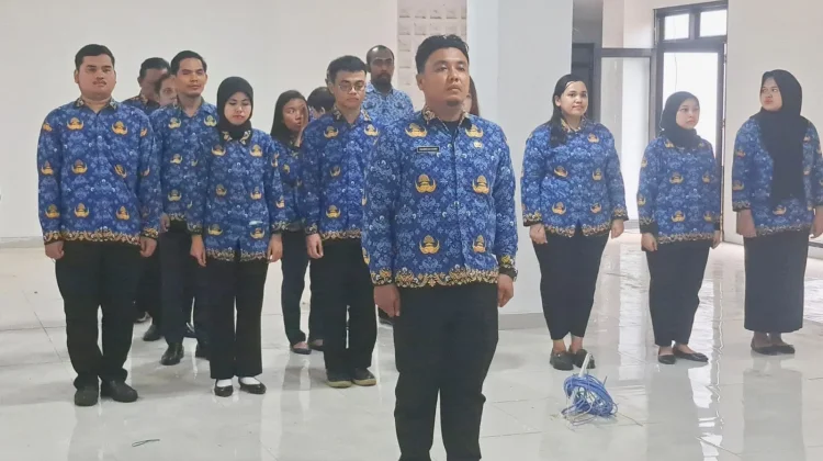 WFH Tak Hentikan Upacara, RRI Jayapura Gelar Upacara 17-an dan Serahkan SK PNS