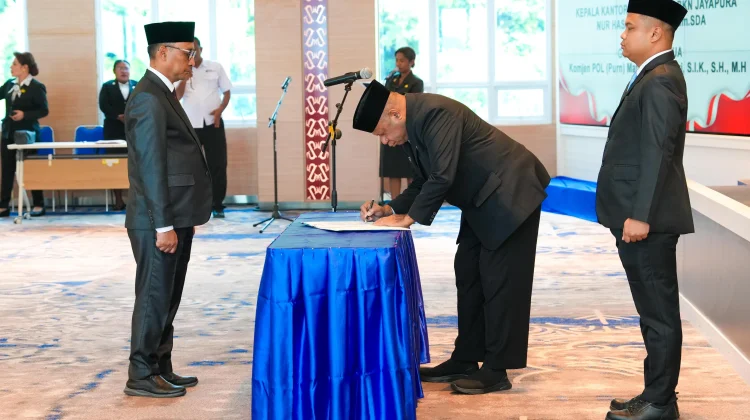 Gubernur Papua Kukuhkan Kepala BKN Regional IX Jayapura