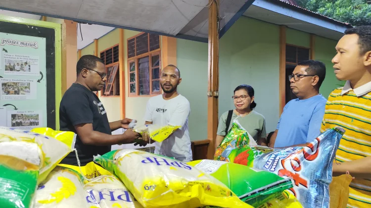 Napas Kasih Umat Santo Yohanes Pembaptis Waena untuk Calon Imam Papua
