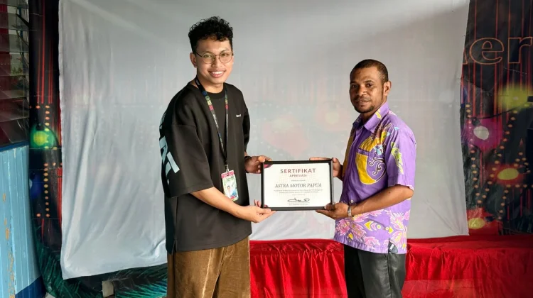 Sanggar Batik Ameldi Mengapresiasi Astra Motor Papua