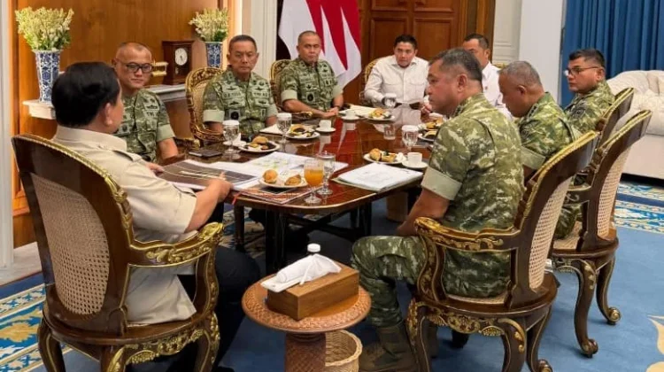 Presiden Terima Laporan Pembangunan 300 Jembatan dan Renovasi Sekolah