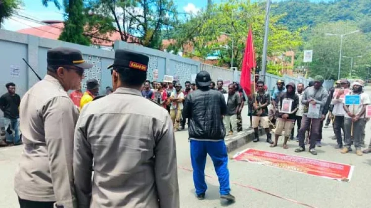 Polisi Jaga Ketat ‎Aksi Unjukrasa Mahasiswa di Jayapura