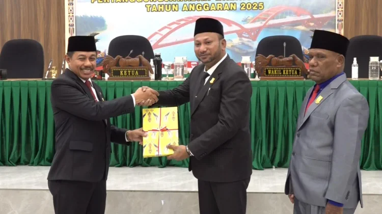 DPR Jayapura Bahas LKPJ 2025, Pendapatan Nyaris Capai Target