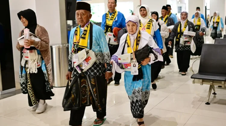 Menhub Lepas Kloter Pertama Haji 2026