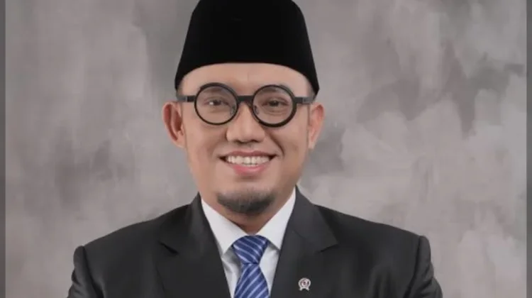 Tiga WNI Ditangkap Janjikan Paket Haji Ilegal