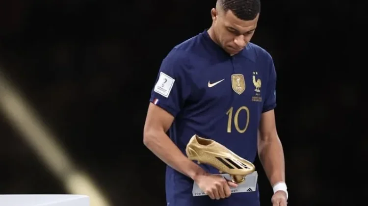 Peraih Sepatu Emas Piala Dunia FIFA dari Masa ke Masa