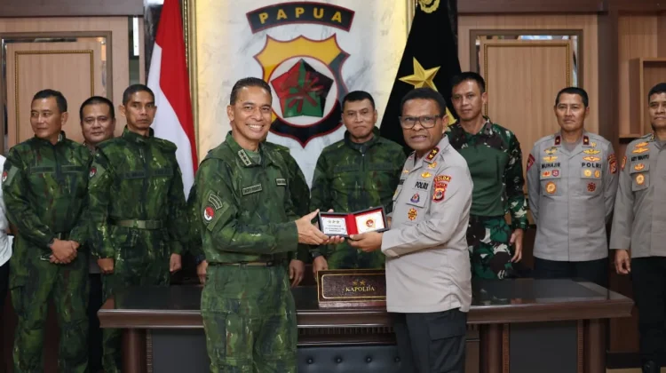 Perkuat Sinergi, Kapolda Papua Menggelar Pertemuan Bersama Pangkogabwilhan III